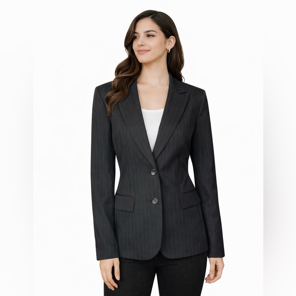 Le Suit Gray Pinstripe Blazer 🩶